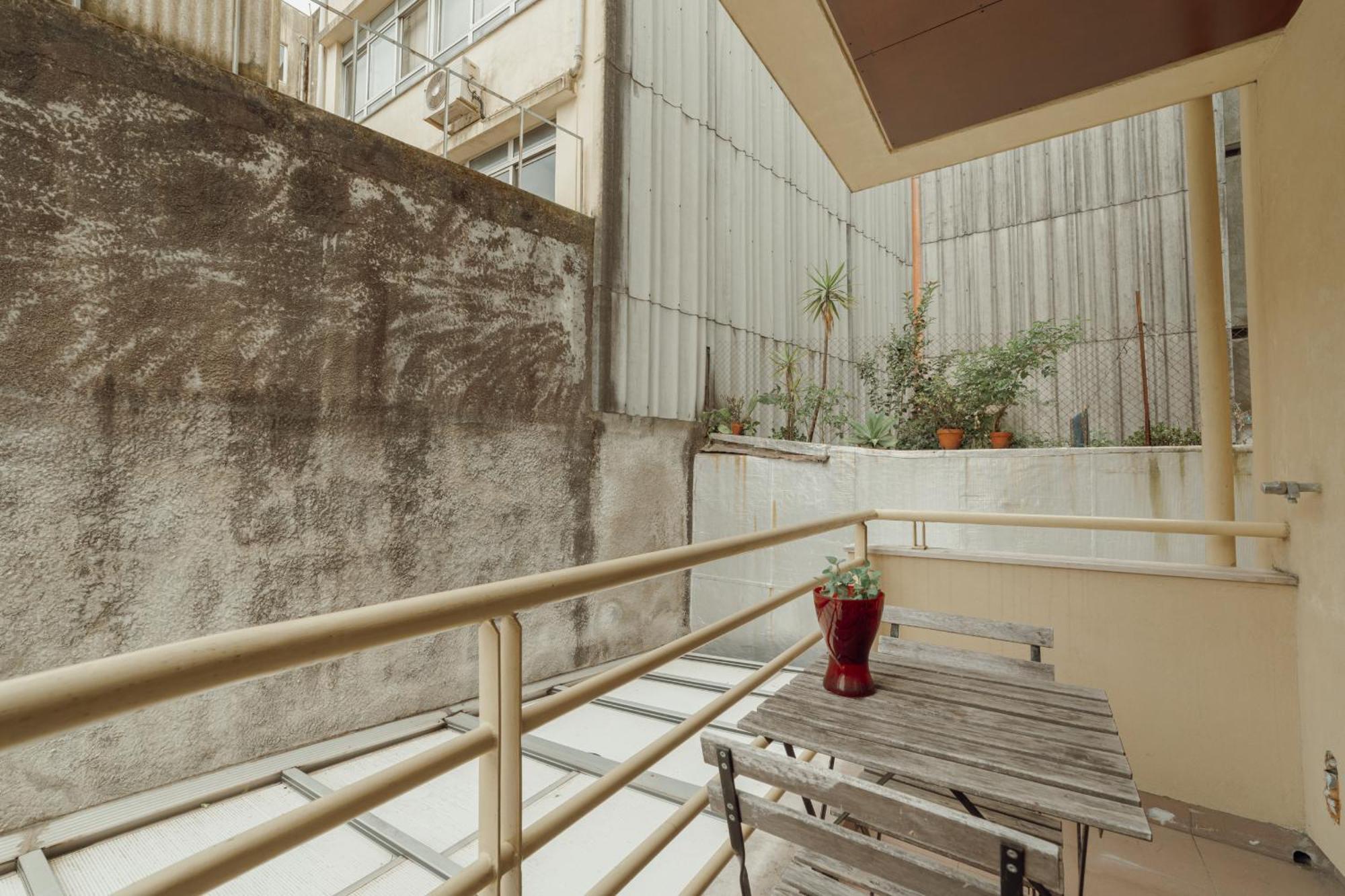 Downtown Trindade Apartment With Terrace By Vacationy 포르투 외부 사진